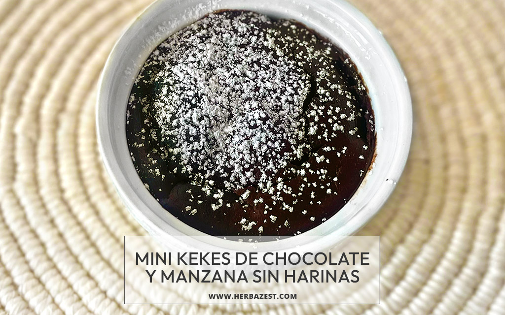 Mini kekes de chocolate y manzana sin harinas