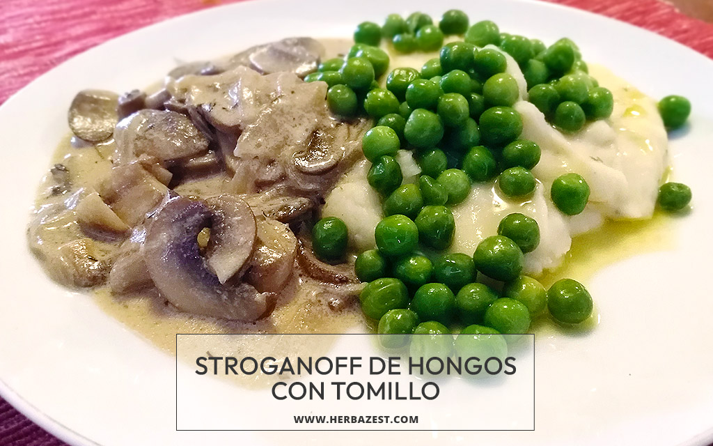 Stroganoff de hongos con tomillo